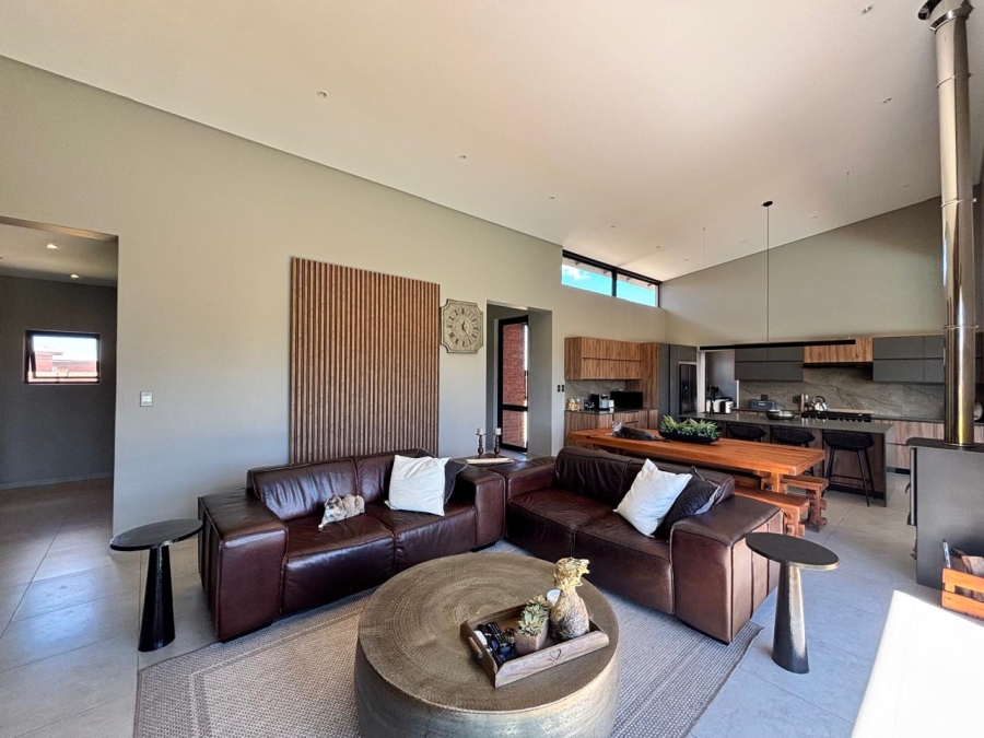 3 Bedroom Property for Sale in Van Der Hoff Park North West